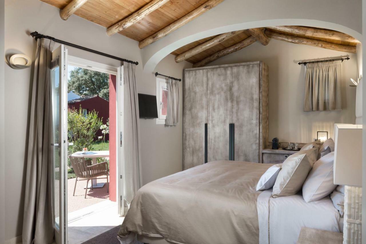 Li Neuli Country Club Ξενοδοχείο San Pantaleo Εξωτερικό φωτογραφία