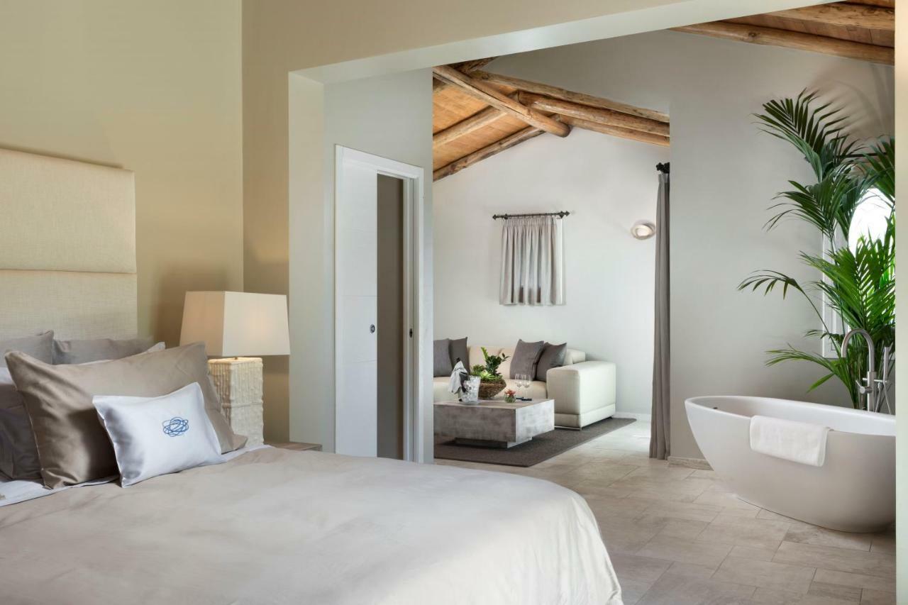 Li Neuli Country Club Ξενοδοχείο San Pantaleo Εξωτερικό φωτογραφία