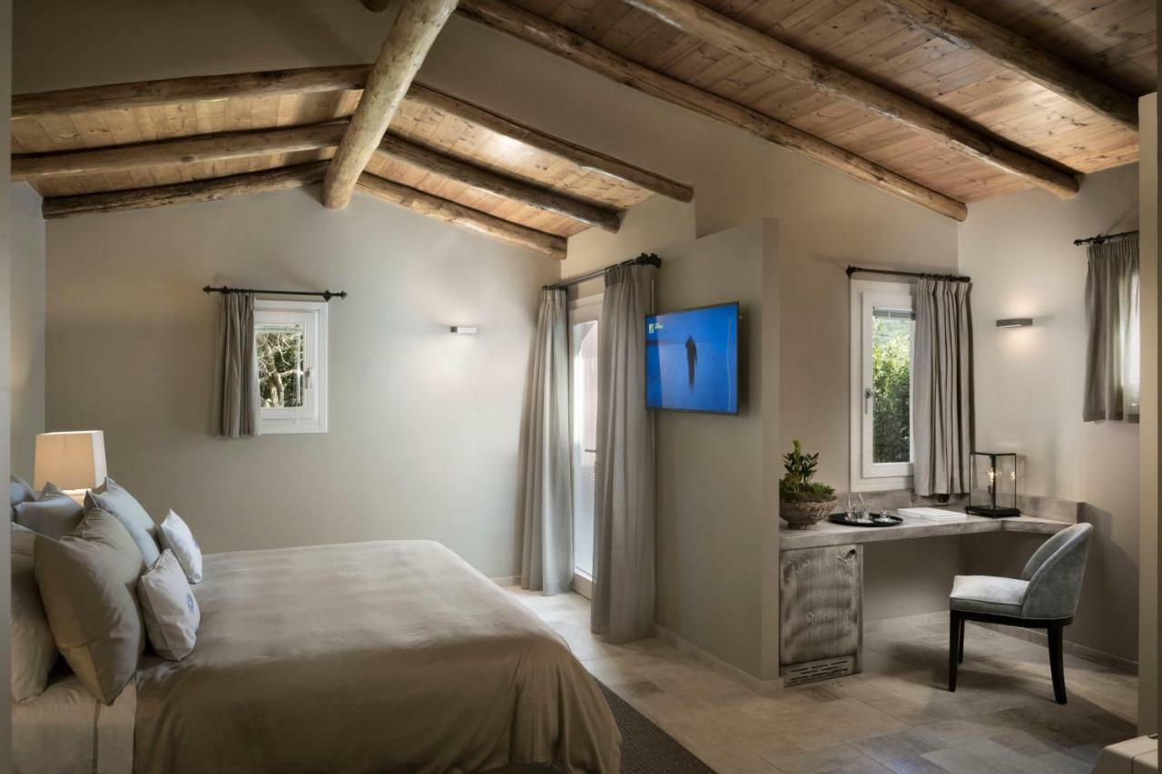 Li Neuli Country Club Ξενοδοχείο San Pantaleo Εξωτερικό φωτογραφία